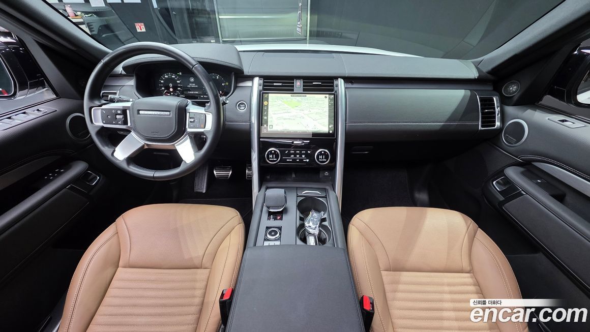 Land Rover Discovery 2024