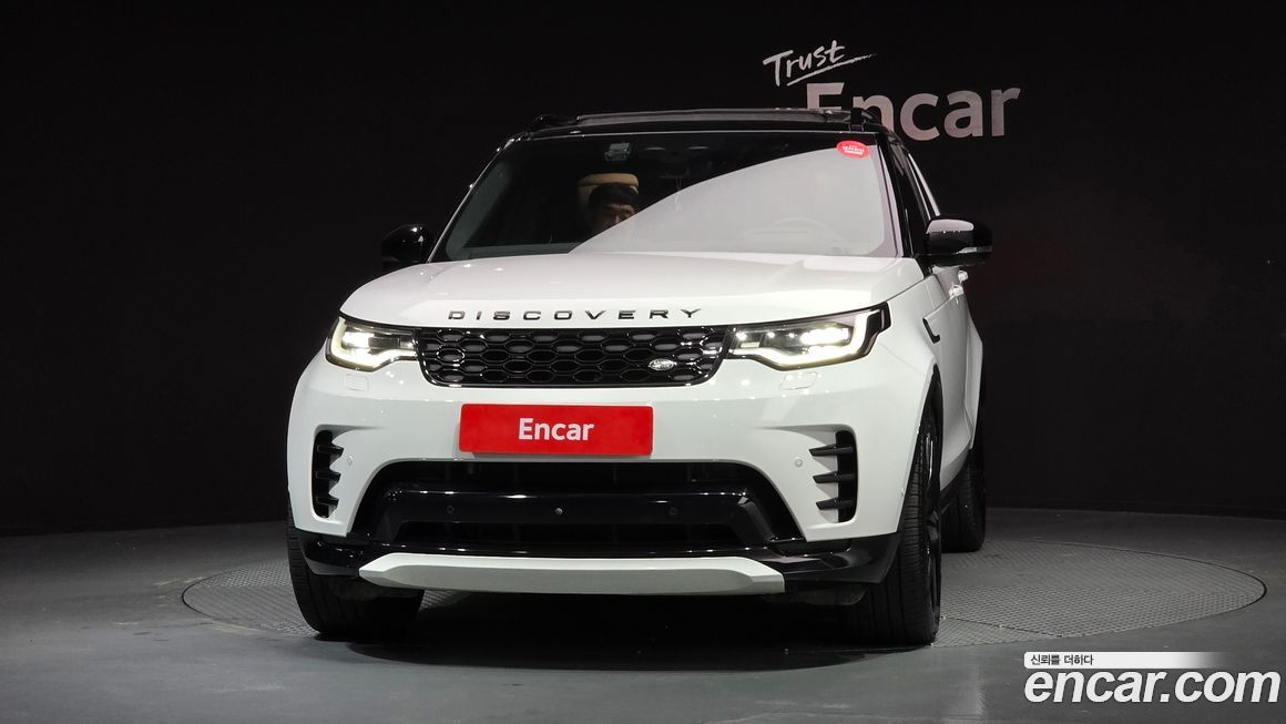 Land Rover Discovery 2024