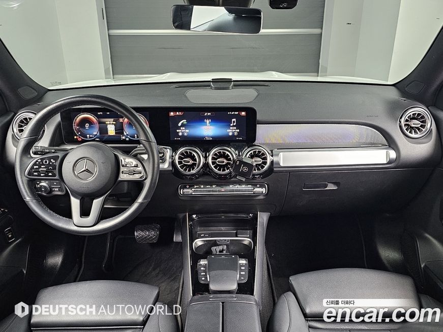 Mercedes-Benz GLB-Class 2021