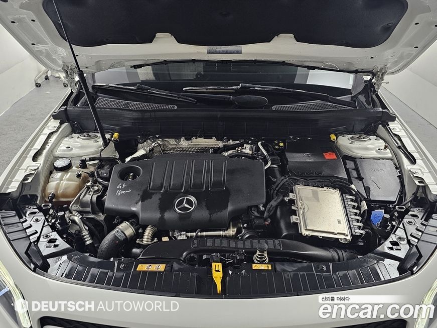 Mercedes-Benz GLB-Class 2021