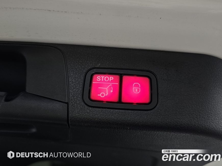 Mercedes-Benz GLB-Class 2021