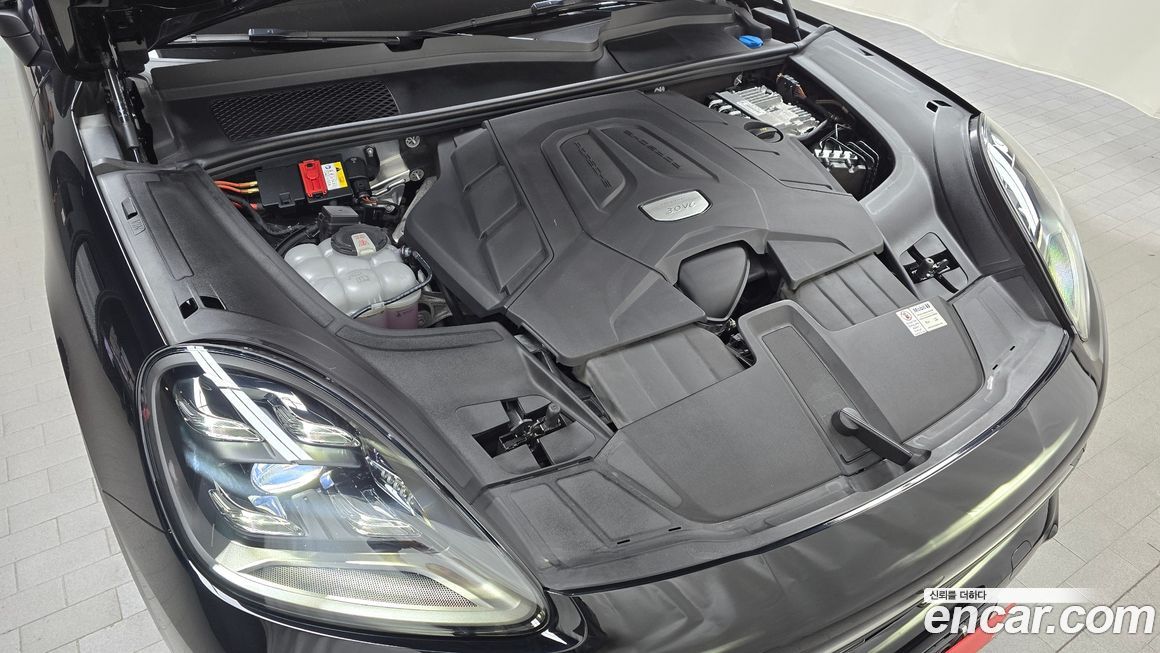 Porsche Cayenne 2022