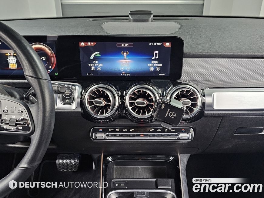 Mercedes-Benz GLB-Class 2021