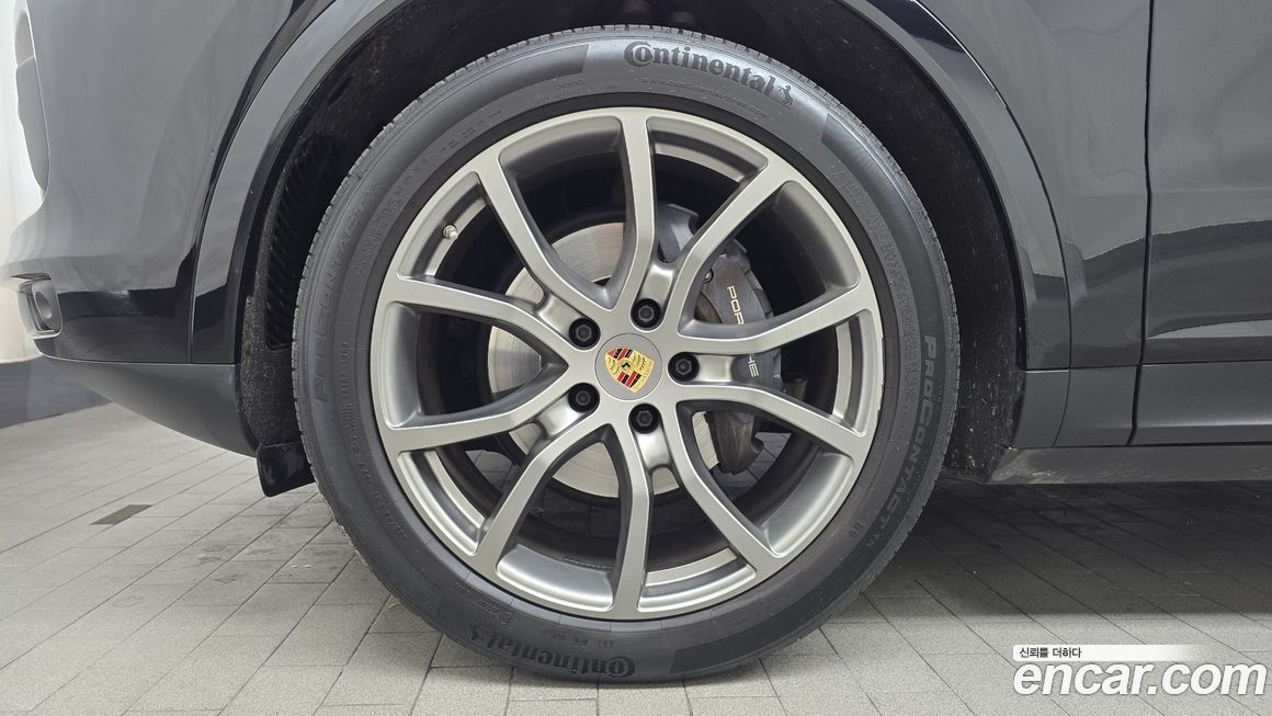 Porsche Cayenne 2022