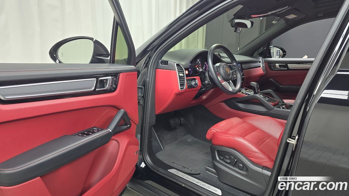 Porsche Cayenne 2022