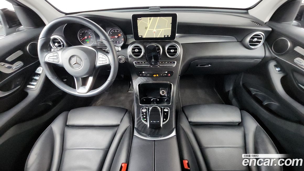 Mercedes-Benz GLC-Class 2019