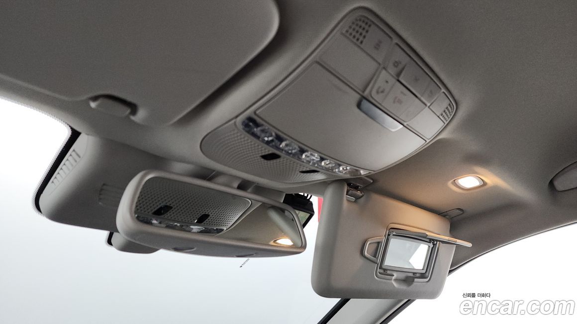 Mercedes-Benz GLC-Class 2019