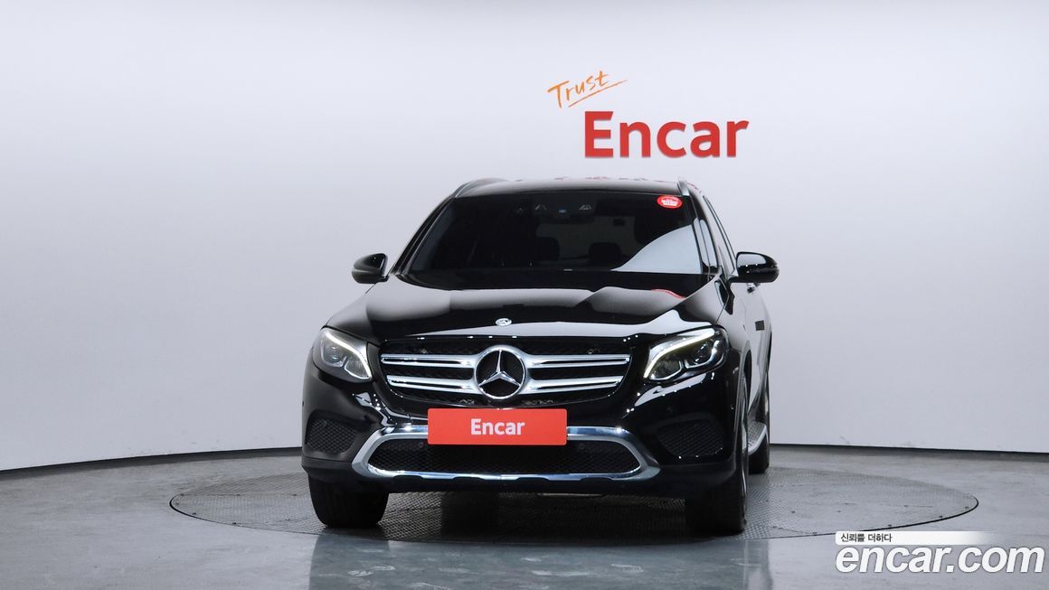 Mercedes-Benz GLC-Class 2019