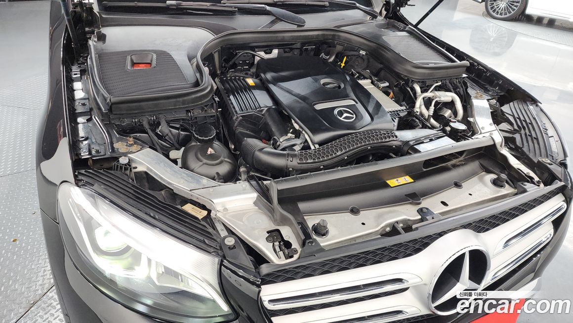 Mercedes-Benz GLC-Class 2019