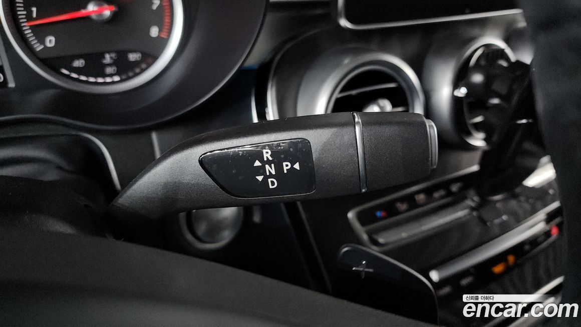 Mercedes-Benz GLC-Class 2019