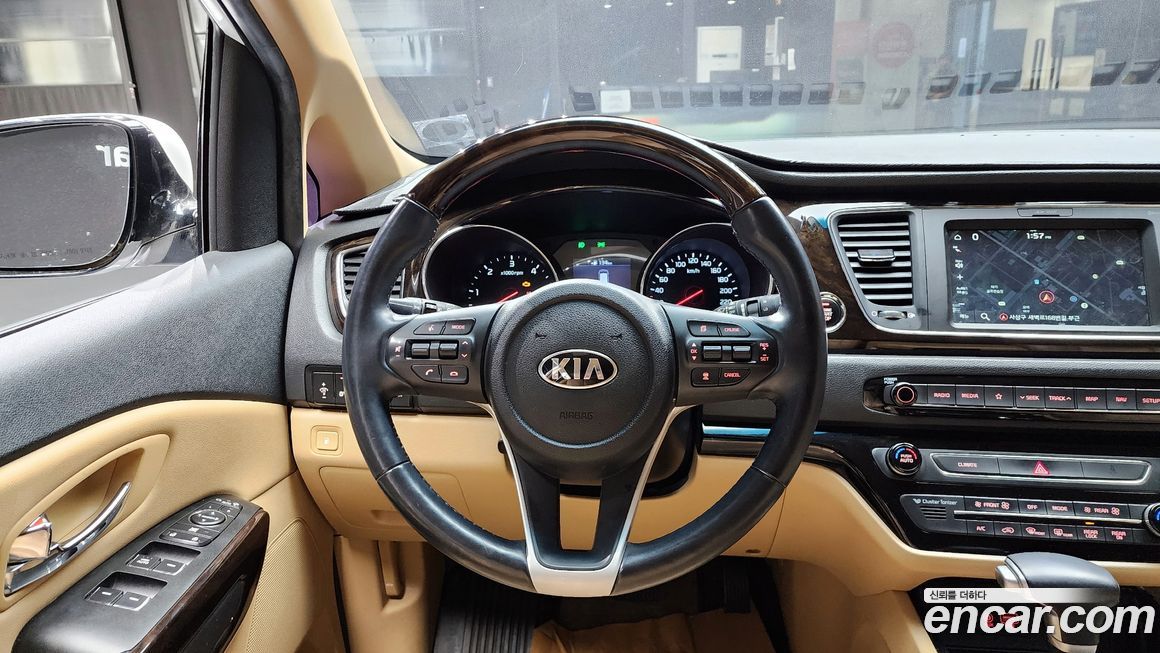 Kia Canival 2019