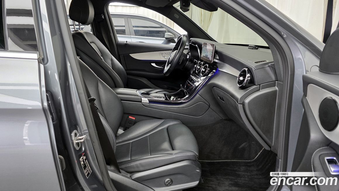 Mercedes-Benz GLC-Class 2022