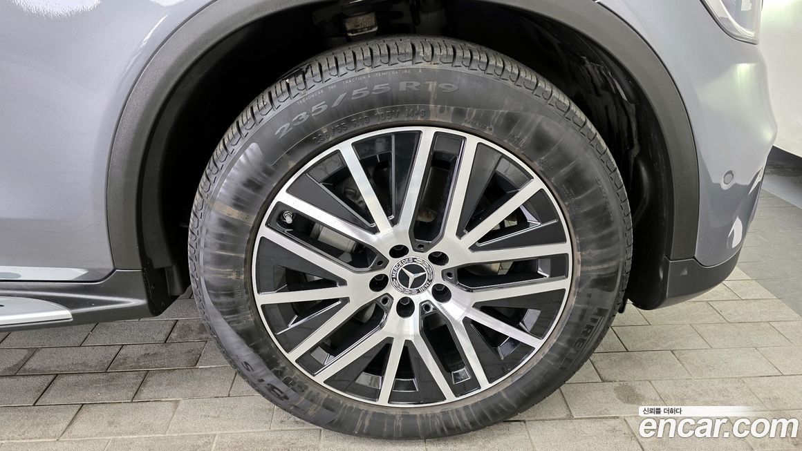 Mercedes-Benz GLC-Class 2022