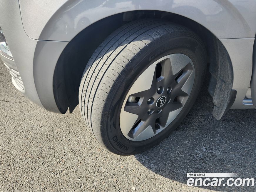 Hyundai Staria 2022