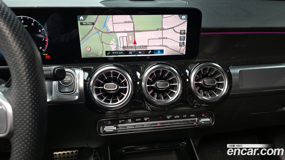 Mercedes-Benz GLB-Class 2022