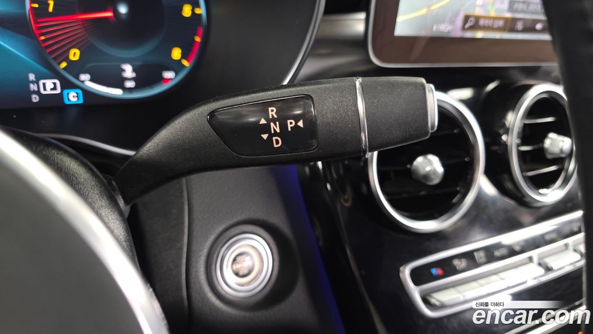 Mercedes-Benz GLC-Class 2022