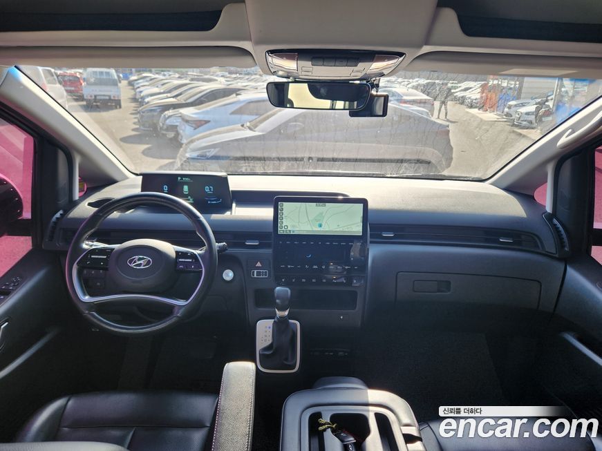 Hyundai Staria 2022