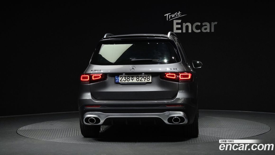 Mercedes-Benz GLB-Class 2022