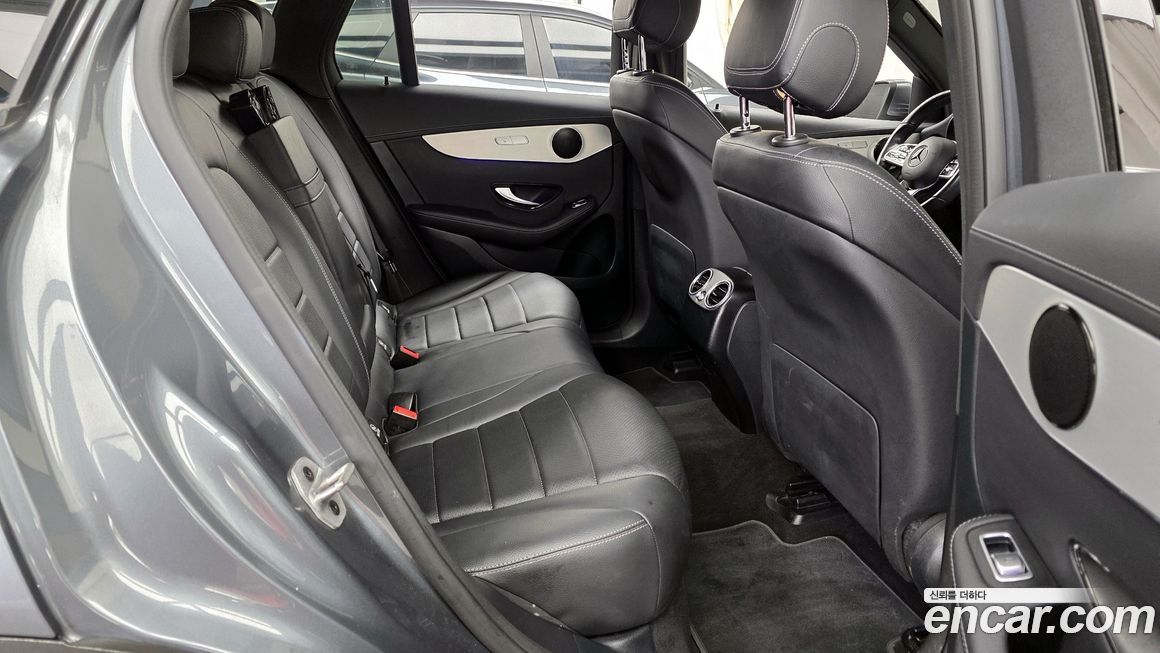 Mercedes-Benz GLC-Class 2022