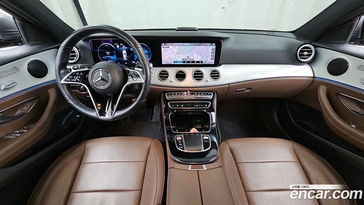 Mercedes-Benz E-Class 2021