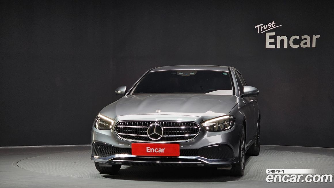 Mercedes-Benz E-Class 2021