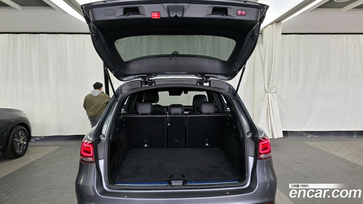 Mercedes-Benz GLC-Class 2022