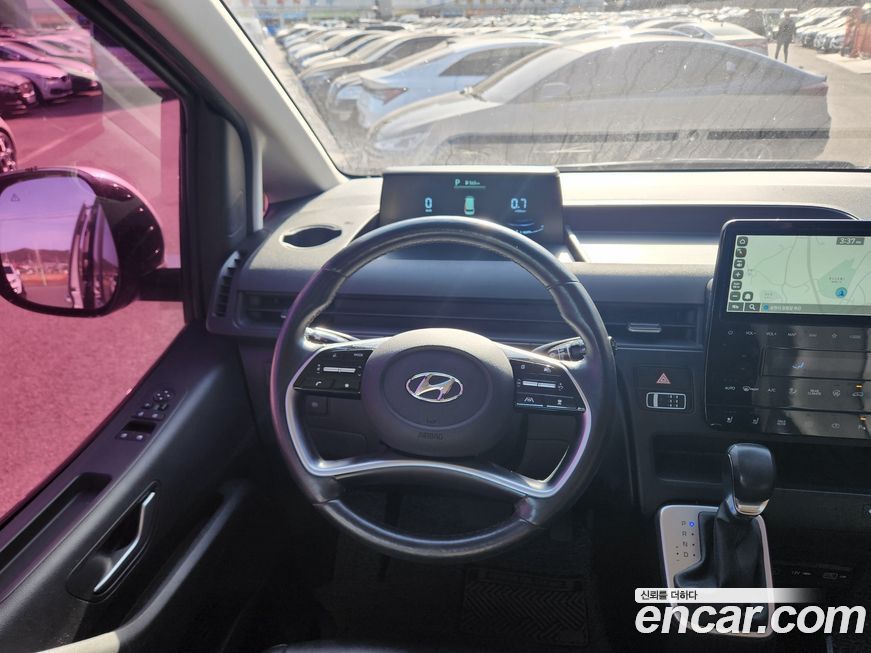 Hyundai Staria 2022