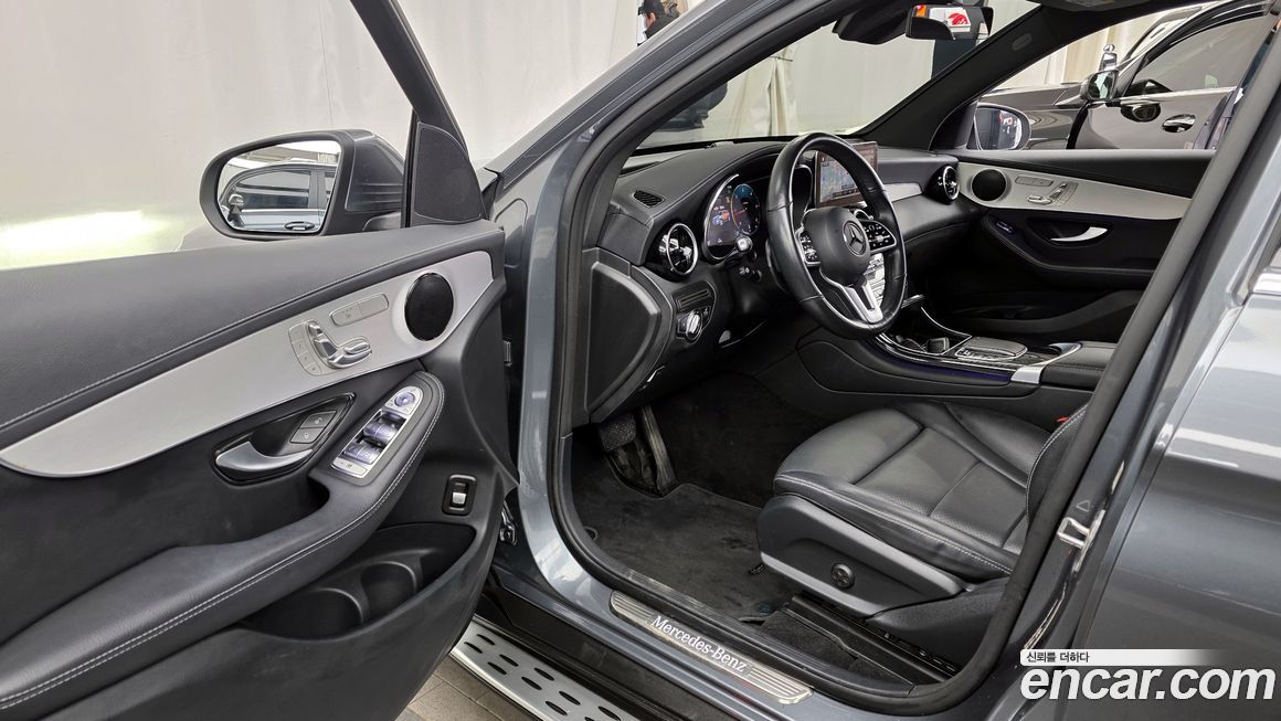 Mercedes-Benz GLC-Class 2022