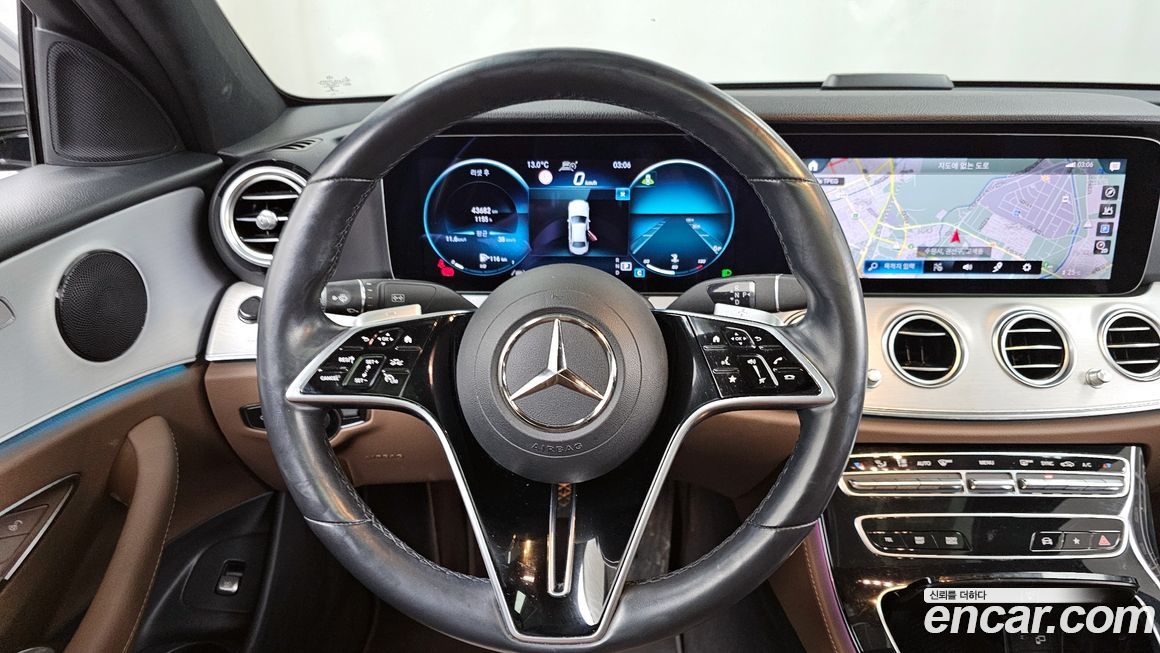 Mercedes-Benz E-Class 2021