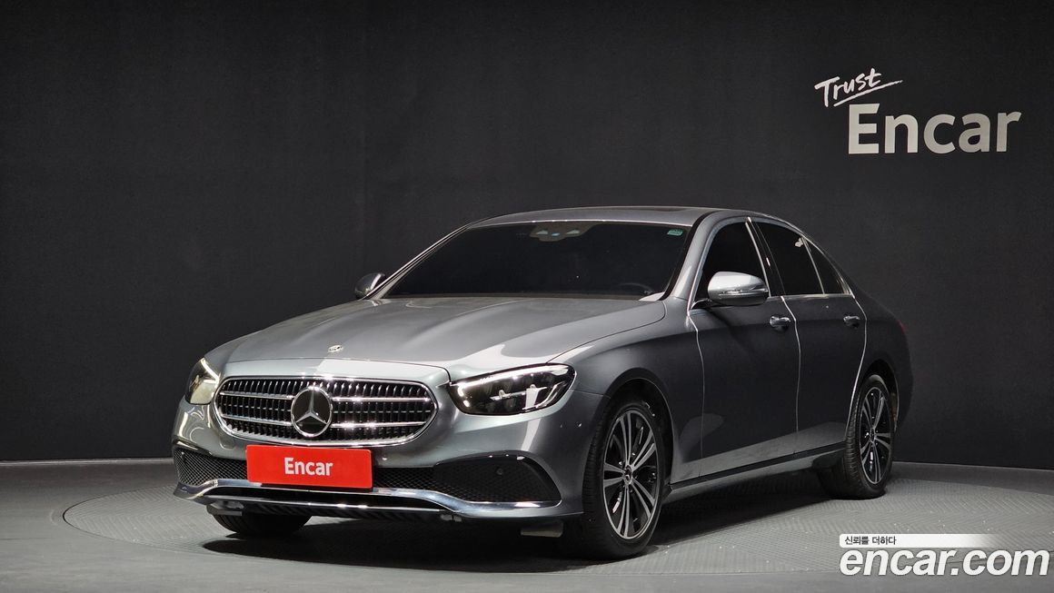 Mercedes-Benz E-Class 2021