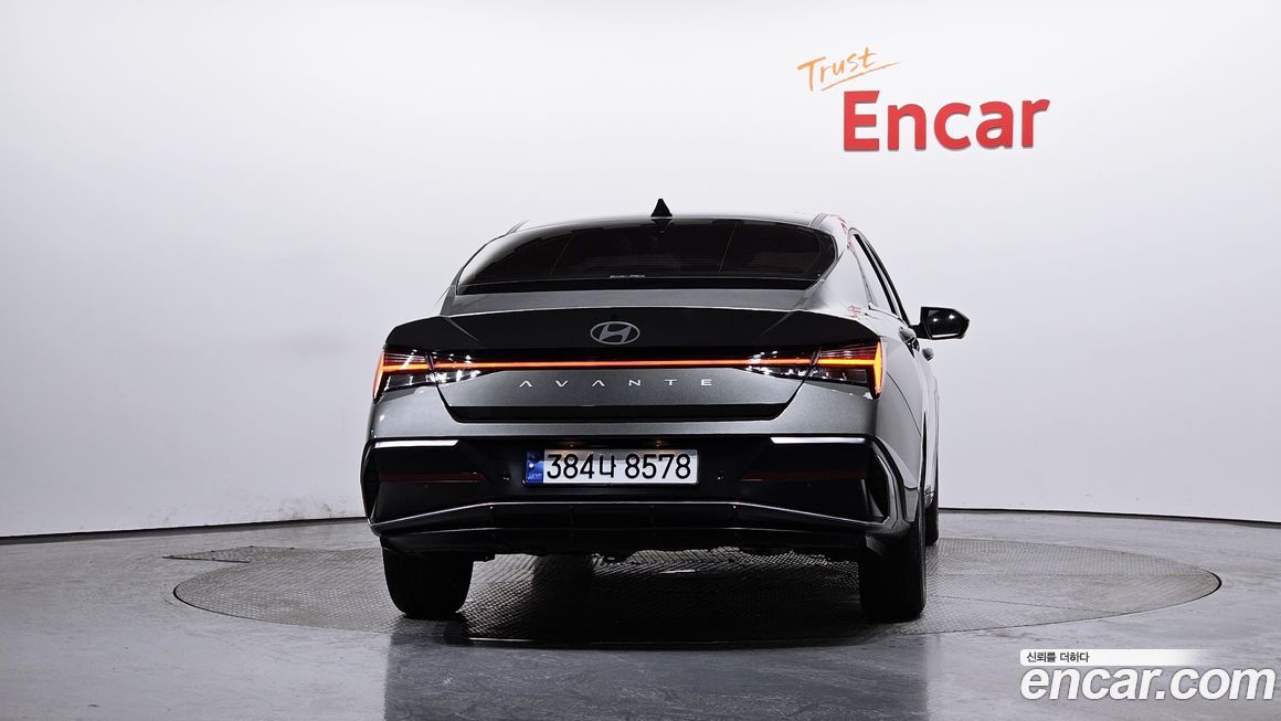Hyundai AVANTE 2025
