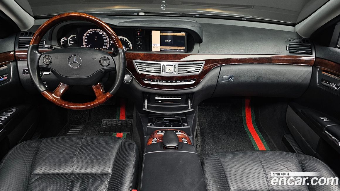 Mercedes-Benz S-Class 2007