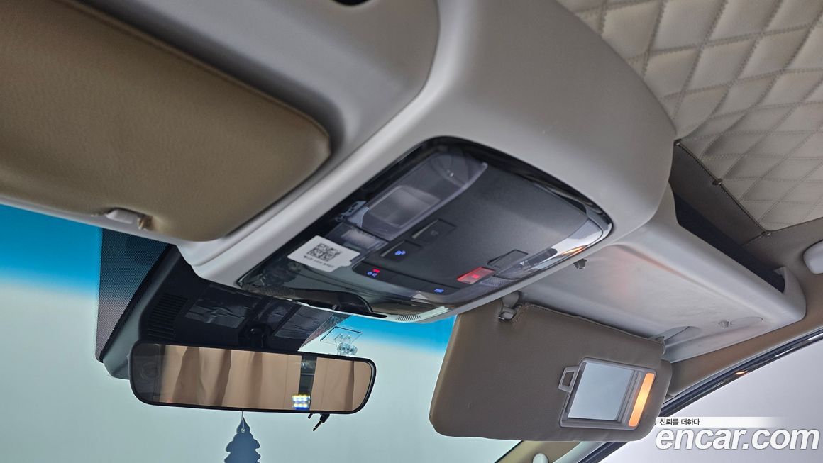 Hyundai Staria 2025