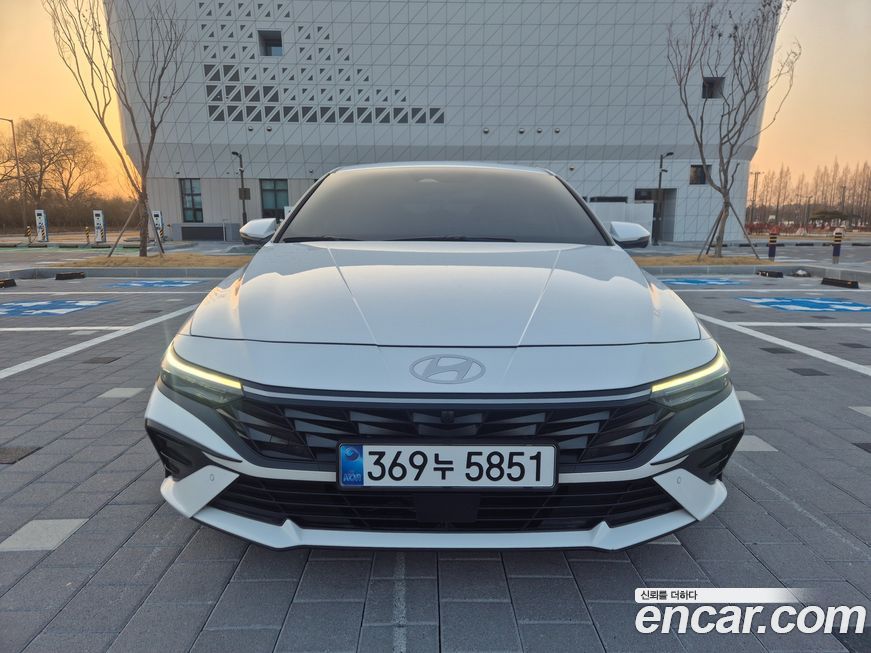 Hyundai AVANTE 2024