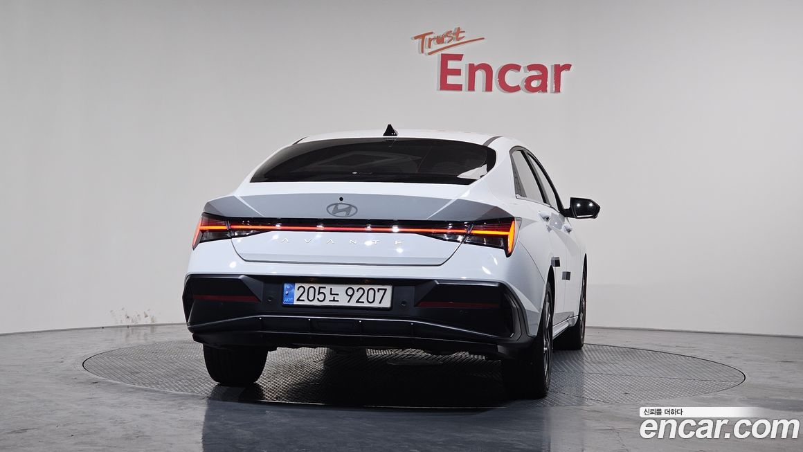 Hyundai AVANTE 2024
