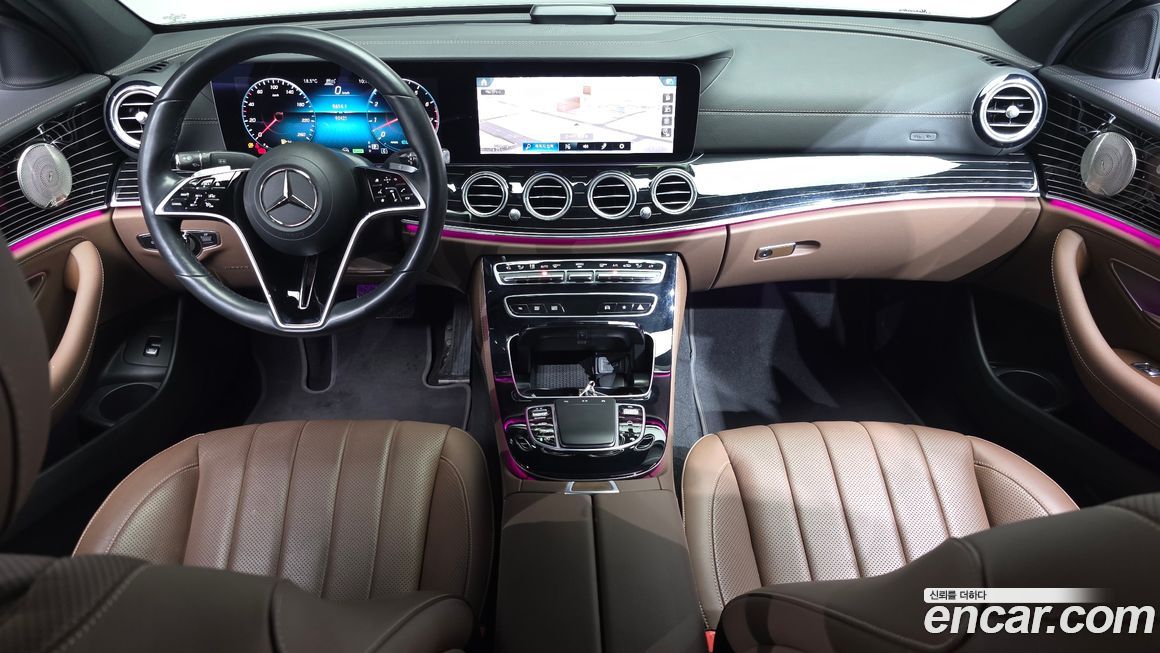 Mercedes-Benz E-Class 2021