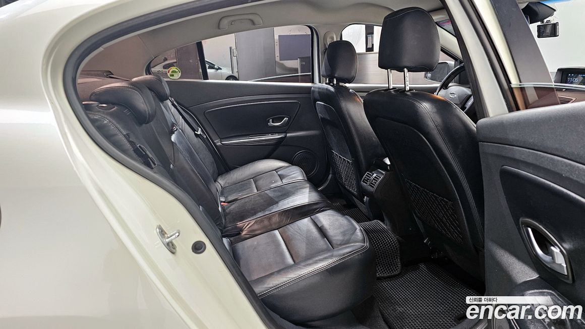 Renault-KoreaSamsung SM3 2010