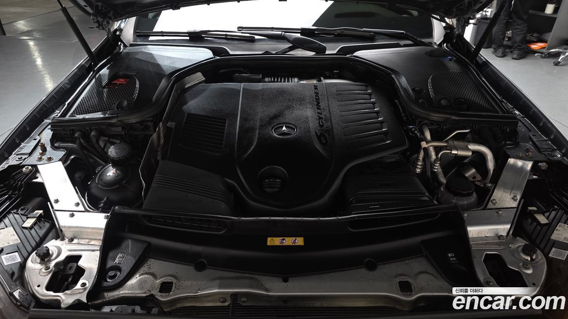 Mercedes-Benz E-Class 2021