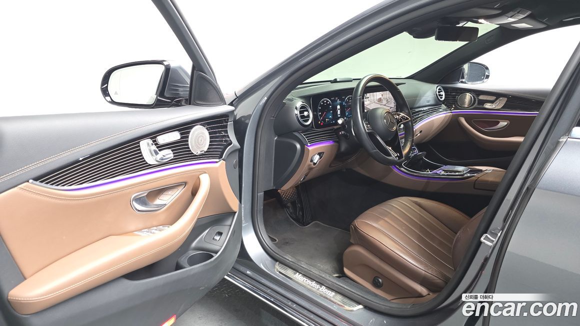 Mercedes-Benz E-Class 2021