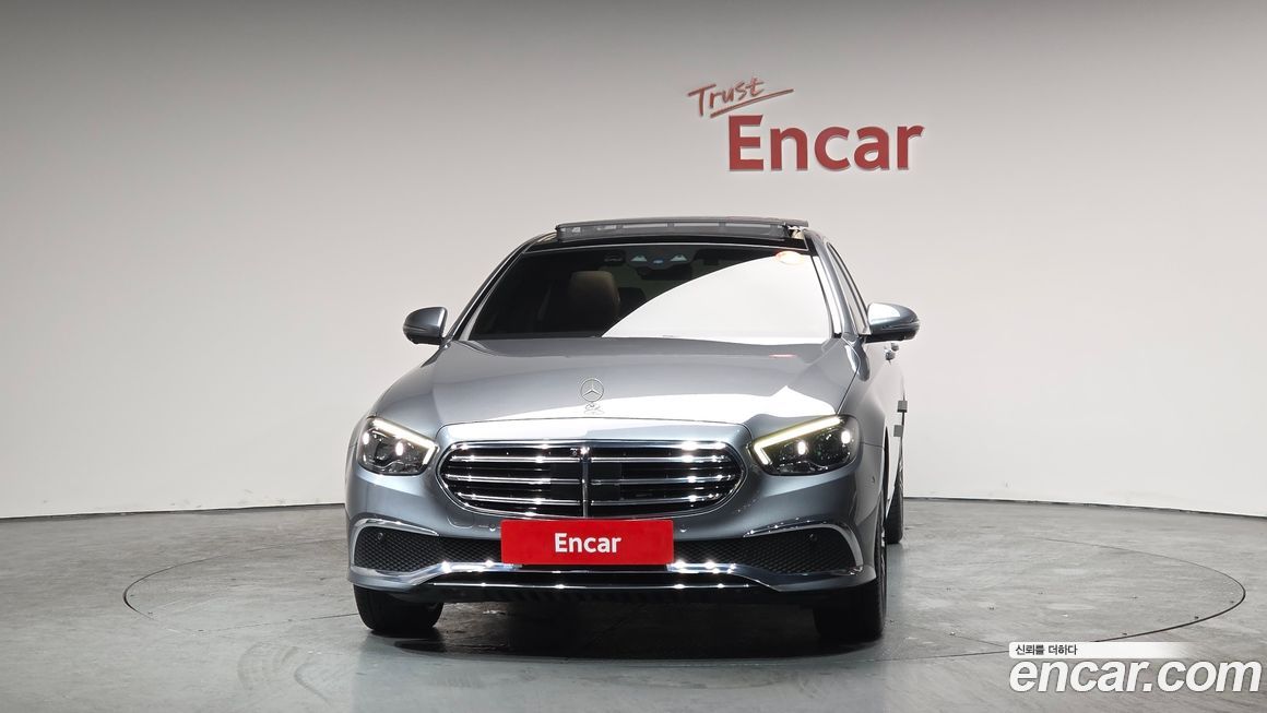 Mercedes-Benz E-Class 2021