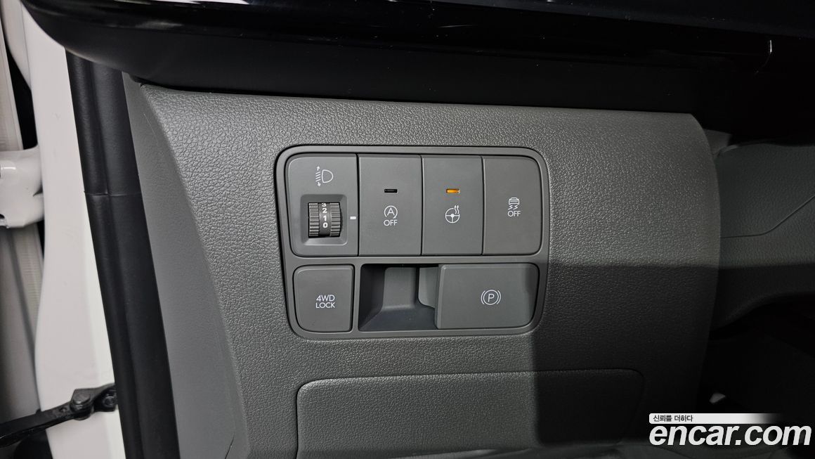 Hyundai Staria 2025