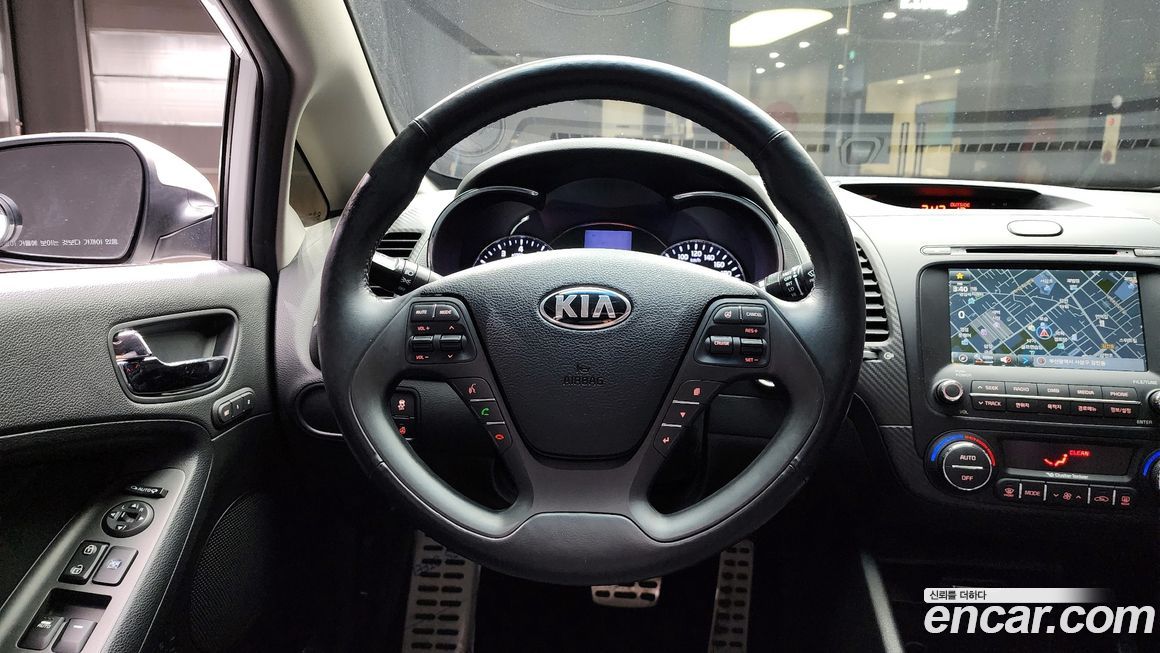 Kia K3 2013