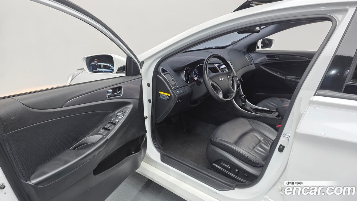 Hyundai Sonata 2013