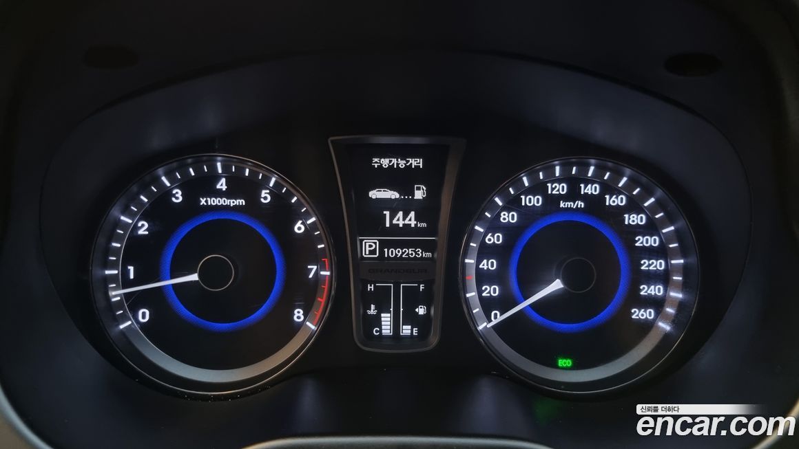 Hyundai Grandeur 2012