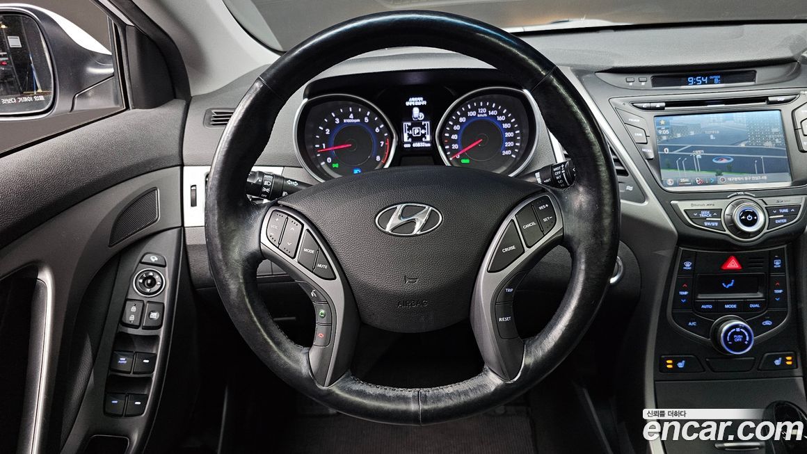 Hyundai AVANTE 2015