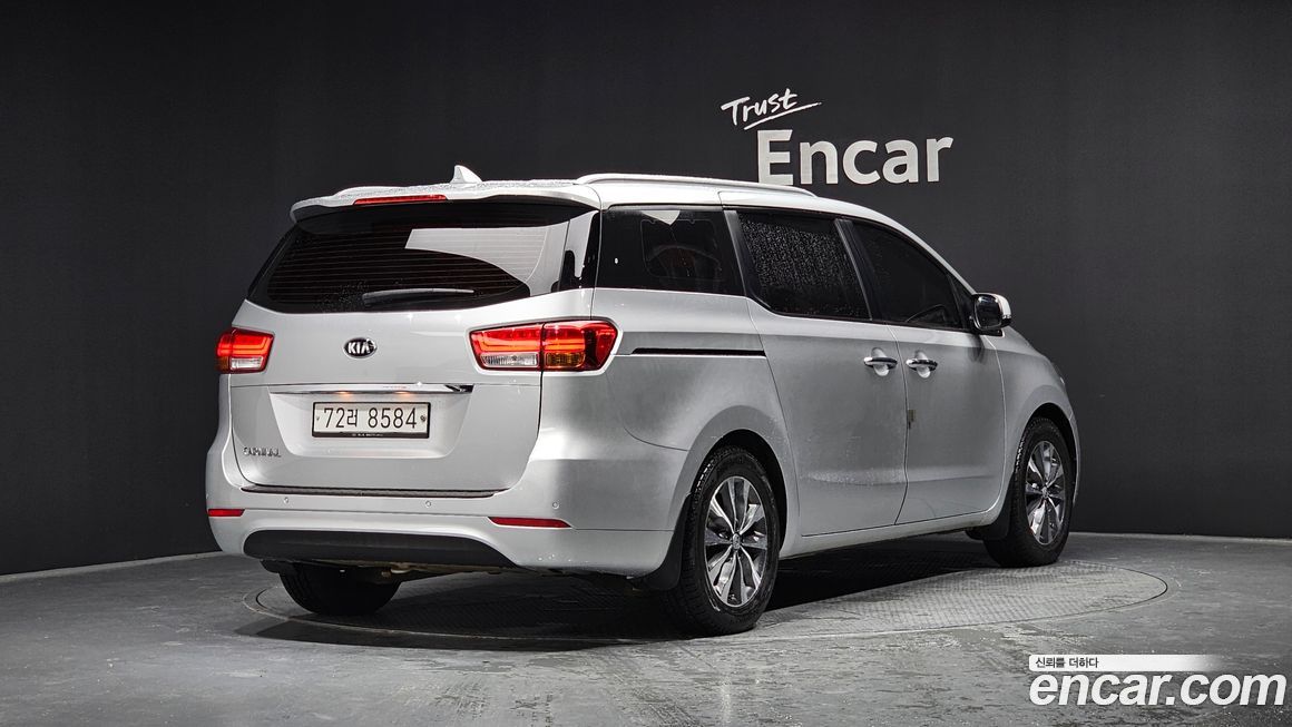 Kia Canival 2016