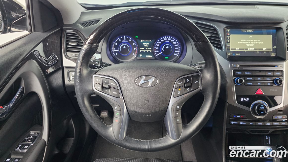 Hyundai Grandeur 2015