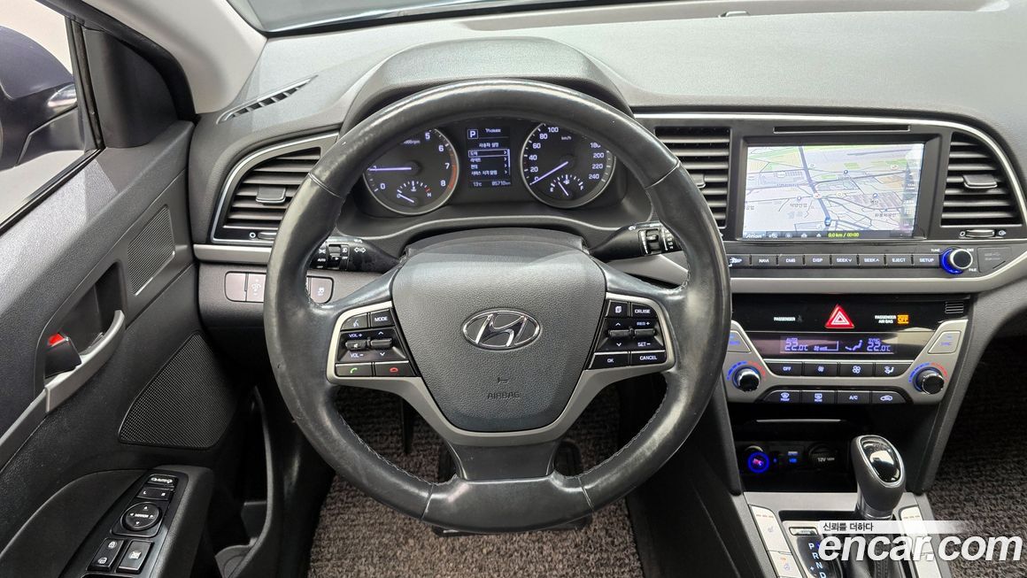 Hyundai AVANTE 2016