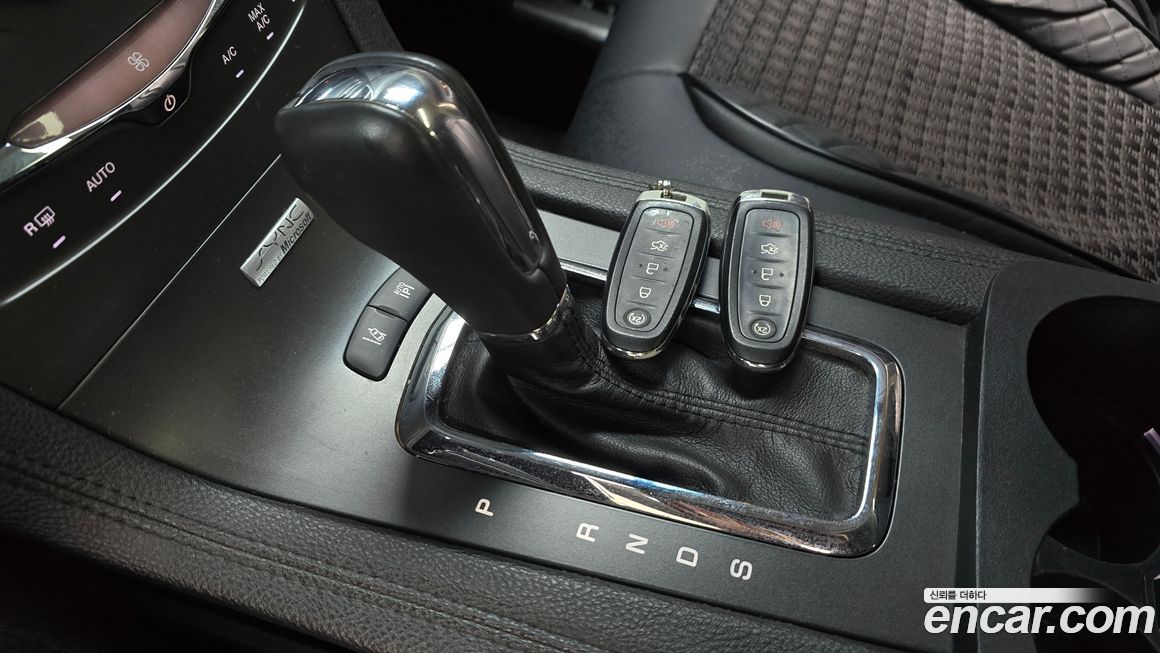 Lincoln MKT 2014