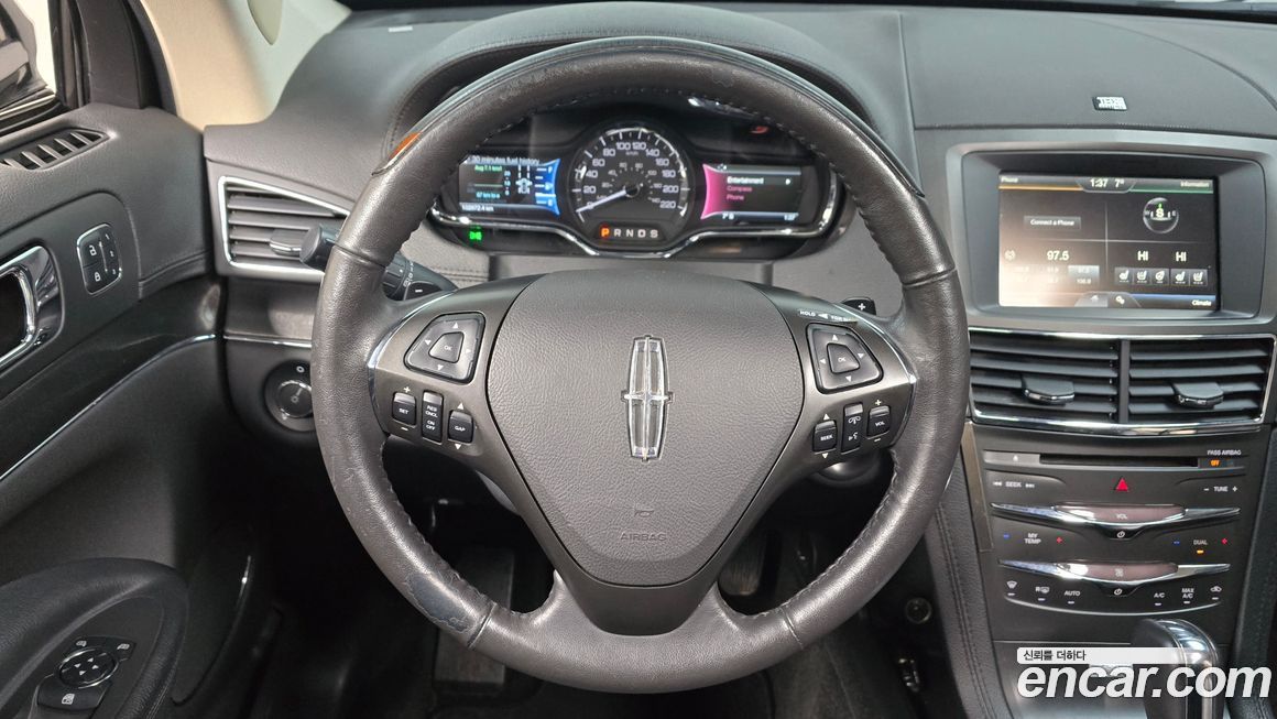 Lincoln MKT 2014